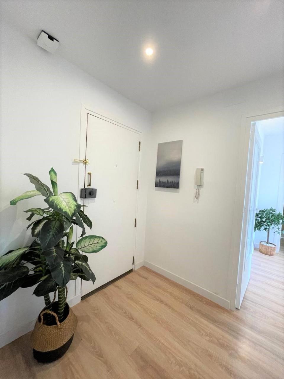 Apartamento Con Piscina Y Gran Terraza Con Vistas - Muy Cerca De La Playa, El Centro Y La Estacion Apartment Vilassar De Mar Exterior photo